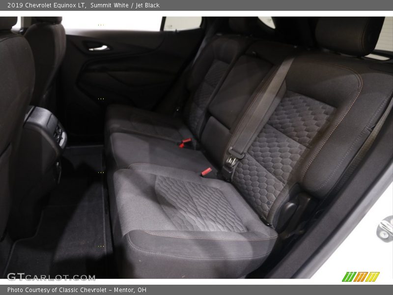Summit White / Jet Black 2019 Chevrolet Equinox LT