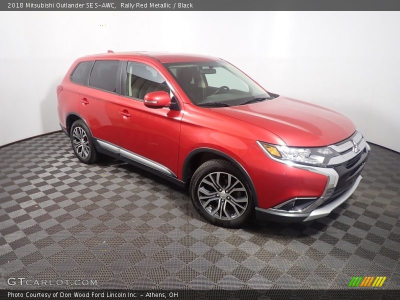 Rally Red Metallic / Black 2018 Mitsubishi Outlander SE S-AWC
