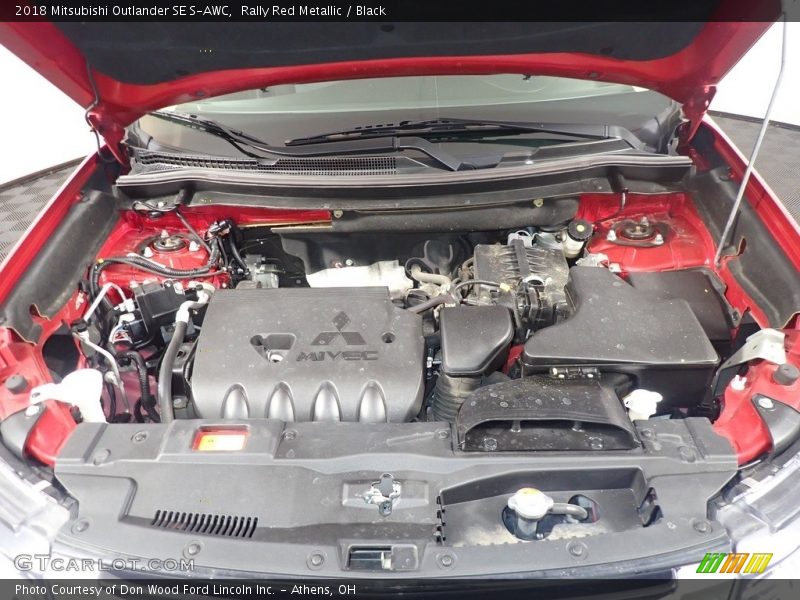 Rally Red Metallic / Black 2018 Mitsubishi Outlander SE S-AWC