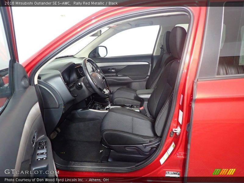 Rally Red Metallic / Black 2018 Mitsubishi Outlander SE S-AWC