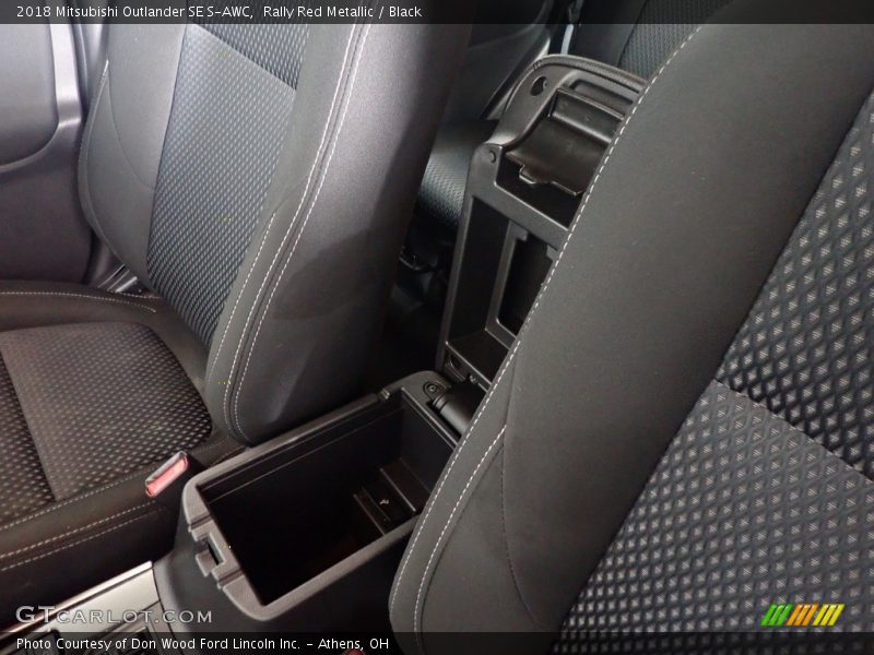 Rally Red Metallic / Black 2018 Mitsubishi Outlander SE S-AWC