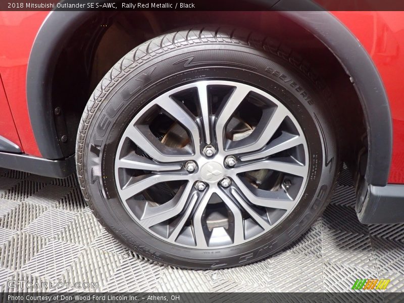 Rally Red Metallic / Black 2018 Mitsubishi Outlander SE S-AWC