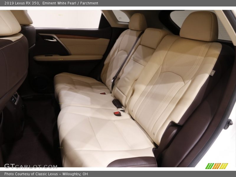 Eminent White Pearl / Parchment 2019 Lexus RX 350