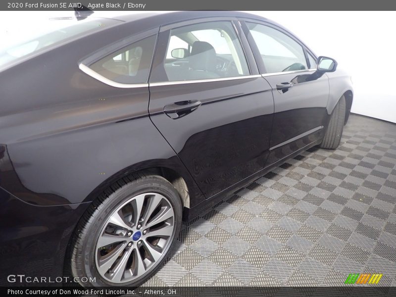 Agate Black / Ebony 2020 Ford Fusion SE AWD