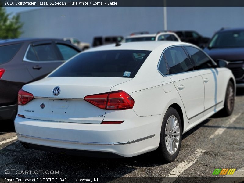 Pure White / Cornsilk Beige 2016 Volkswagen Passat SE Sedan