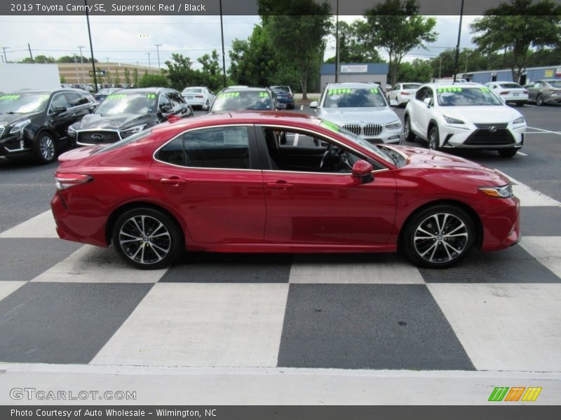 Supersonic Red / Black 2019 Toyota Camry SE