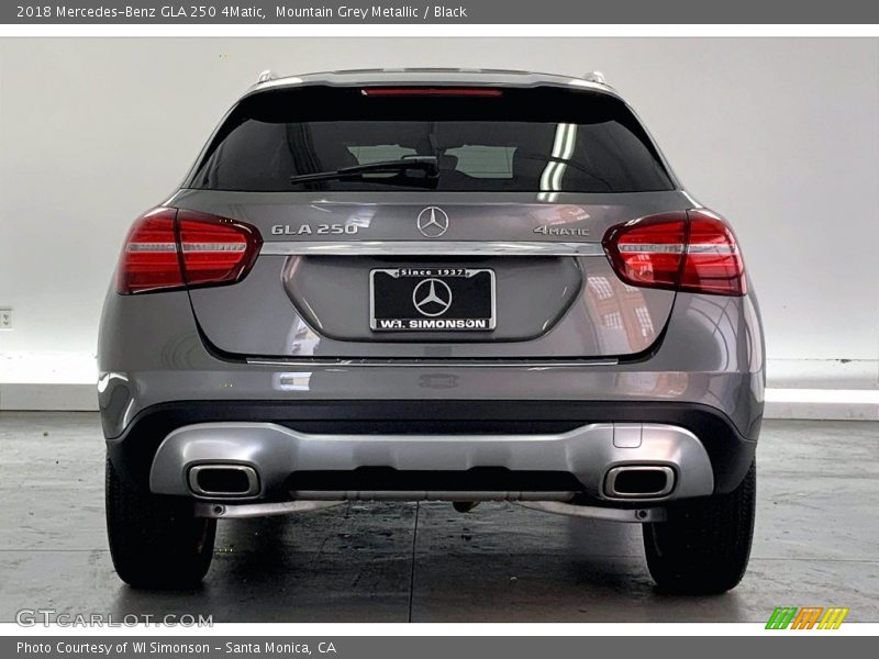 Mountain Grey Metallic / Black 2018 Mercedes-Benz GLA 250 4Matic