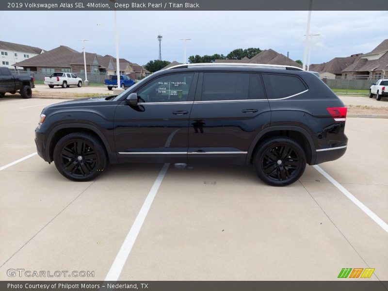 Deep Black Pearl / Titan Black 2019 Volkswagen Atlas SEL 4Motion