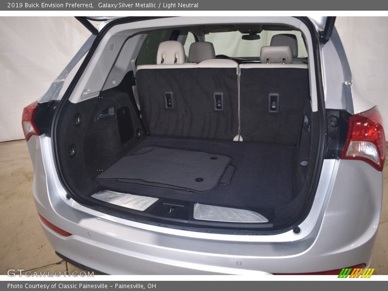 Galaxy Silver Metallic / Light Neutral 2019 Buick Envision Preferred