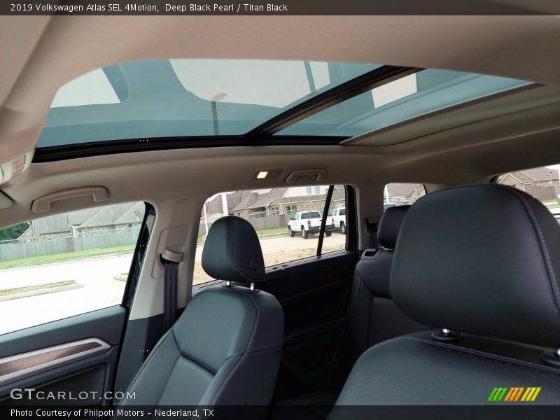 Deep Black Pearl / Titan Black 2019 Volkswagen Atlas SEL 4Motion