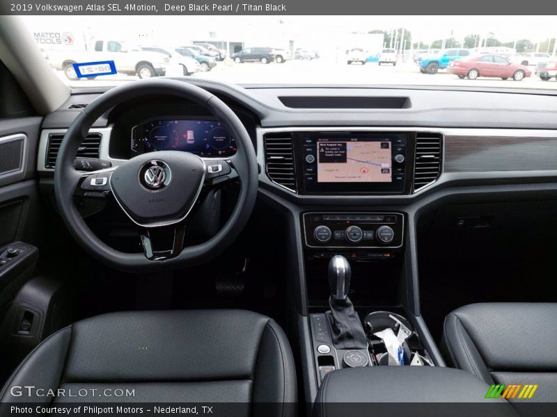 Deep Black Pearl / Titan Black 2019 Volkswagen Atlas SEL 4Motion