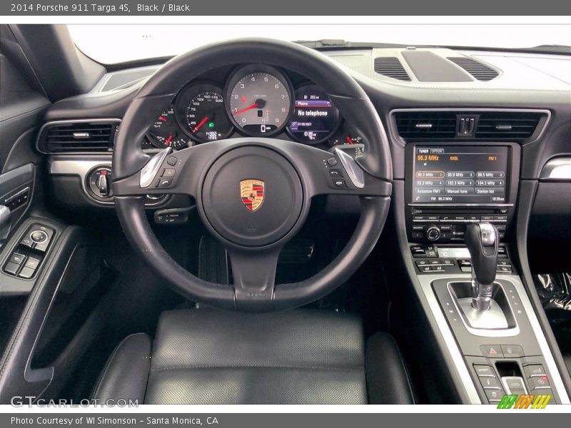 Dashboard of 2014 911 Targa 4S