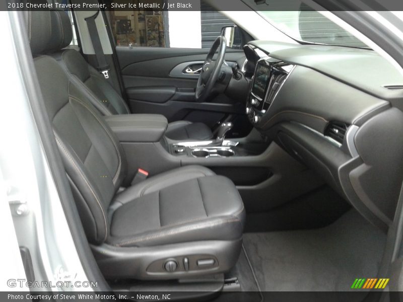 Front Seat of 2018 Traverse Premier