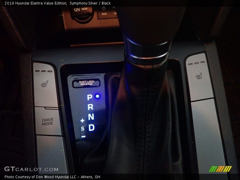 Symphony Silver / Black 2019 Hyundai Elantra Value Edition