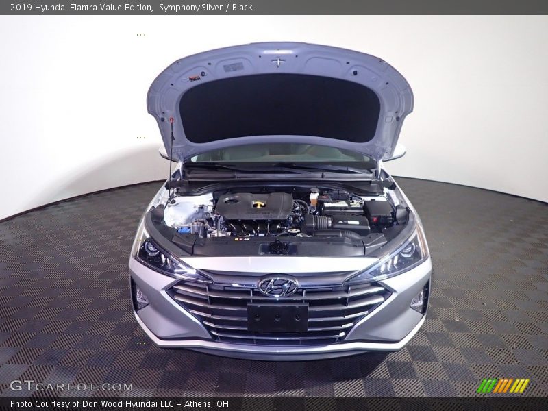 Symphony Silver / Black 2019 Hyundai Elantra Value Edition