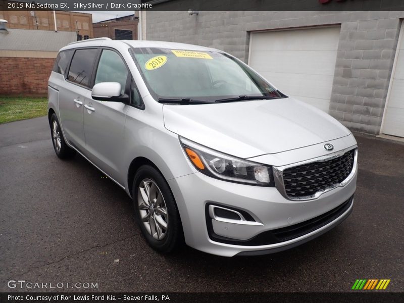 Silky Silver / Dark Graphite 2019 Kia Sedona EX