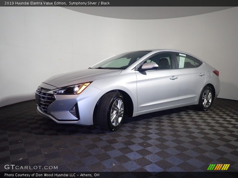 Symphony Silver / Black 2019 Hyundai Elantra Value Edition