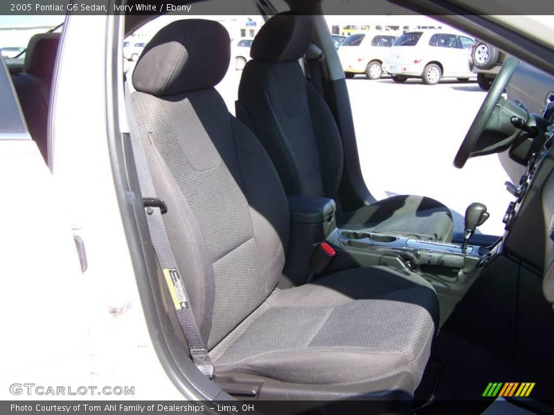 Ivory White / Ebony 2005 Pontiac G6 Sedan