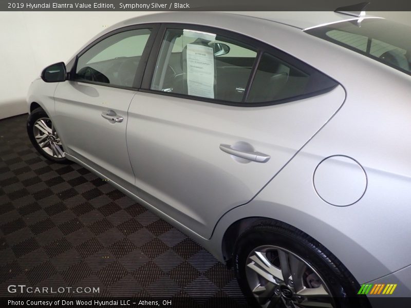 Symphony Silver / Black 2019 Hyundai Elantra Value Edition
