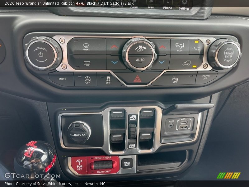 Controls of 2020 Wrangler Unlimited Rubicon 4x4