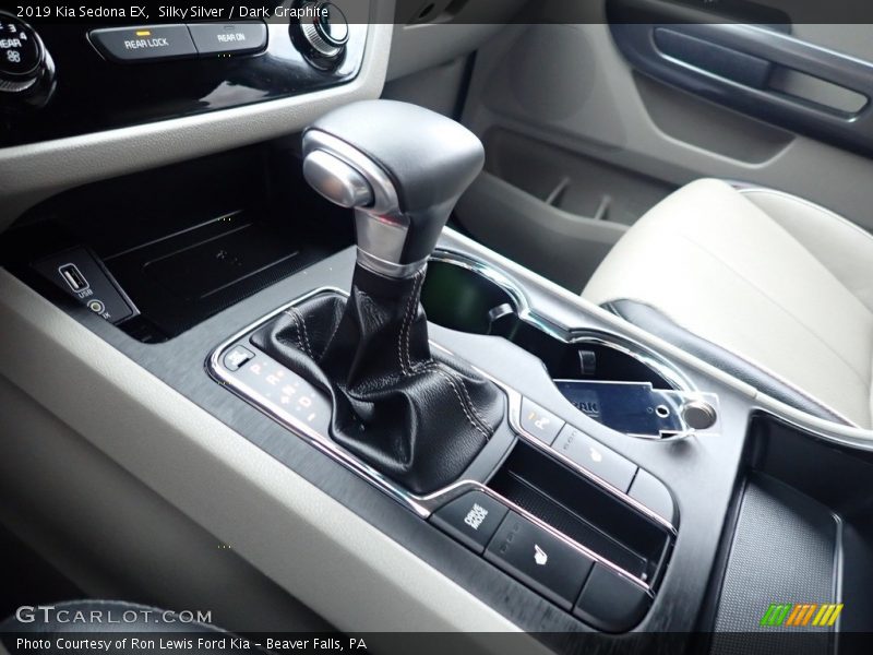  2019 Sedona EX 8 Speed Automatic Shifter