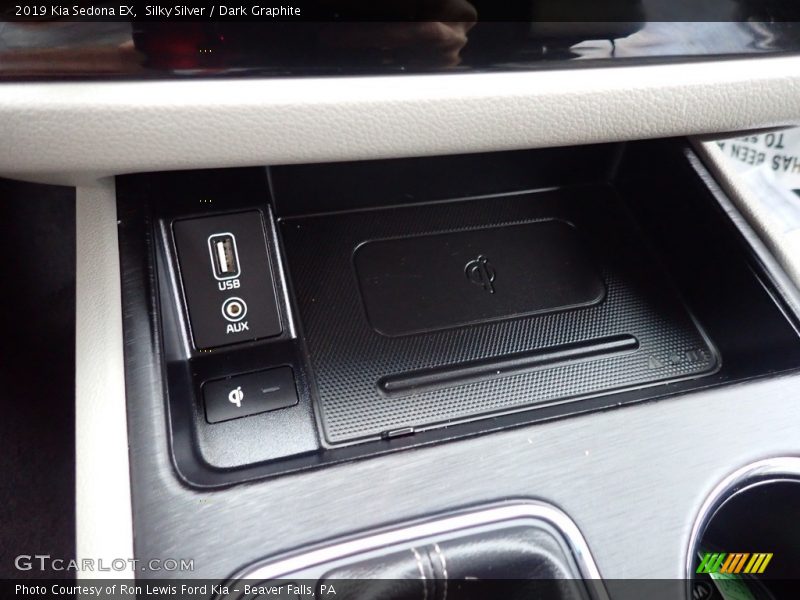 Silky Silver / Dark Graphite 2019 Kia Sedona EX