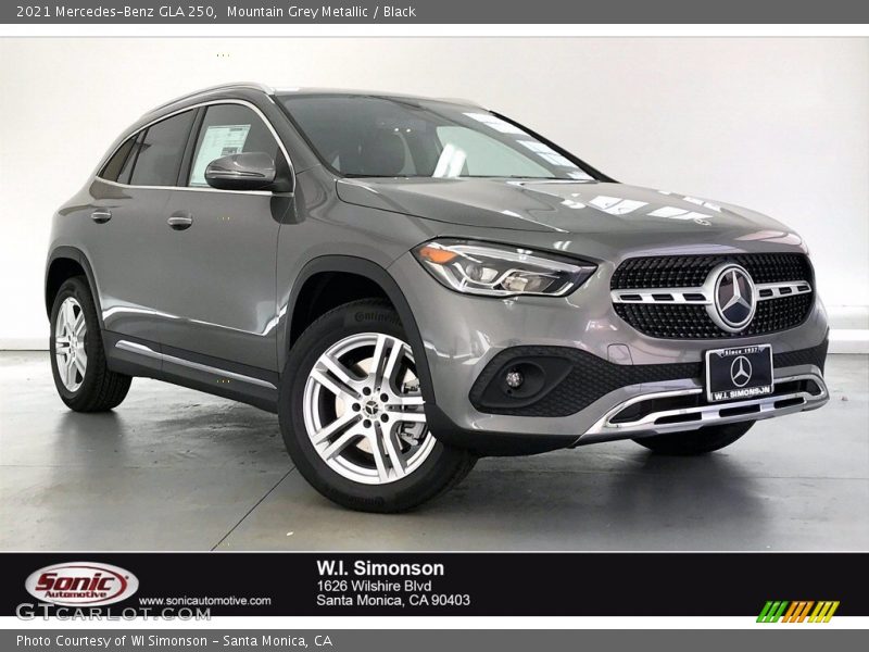 Mountain Grey Metallic / Black 2021 Mercedes-Benz GLA 250