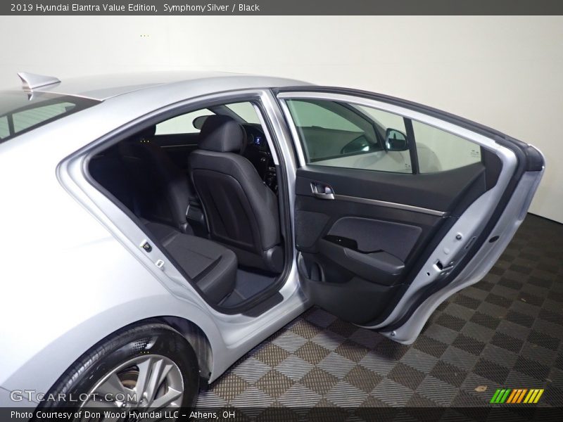Symphony Silver / Black 2019 Hyundai Elantra Value Edition