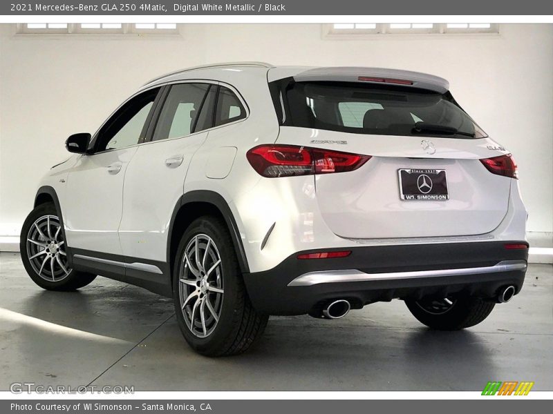 Digital White Metallic / Black 2021 Mercedes-Benz GLA 250 4Matic