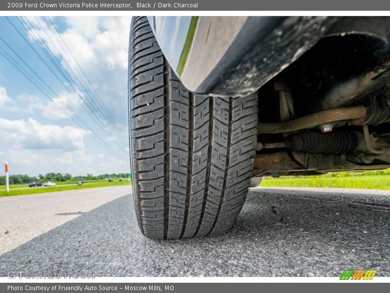 Black / Dark Charcoal 2009 Ford Crown Victoria Police Interceptor