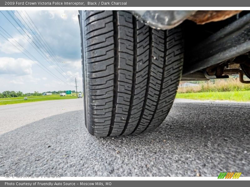 Black / Dark Charcoal 2009 Ford Crown Victoria Police Interceptor