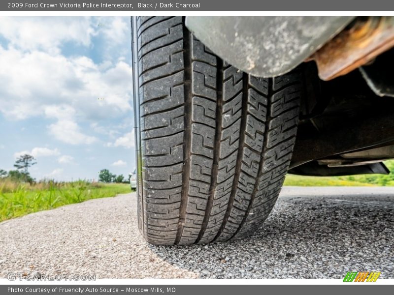 Black / Dark Charcoal 2009 Ford Crown Victoria Police Interceptor