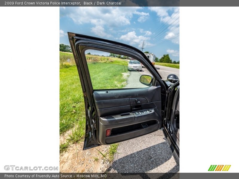 Black / Dark Charcoal 2009 Ford Crown Victoria Police Interceptor