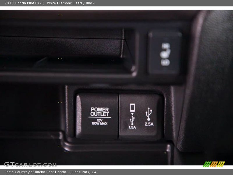 White Diamond Pearl / Black 2018 Honda Pilot EX-L