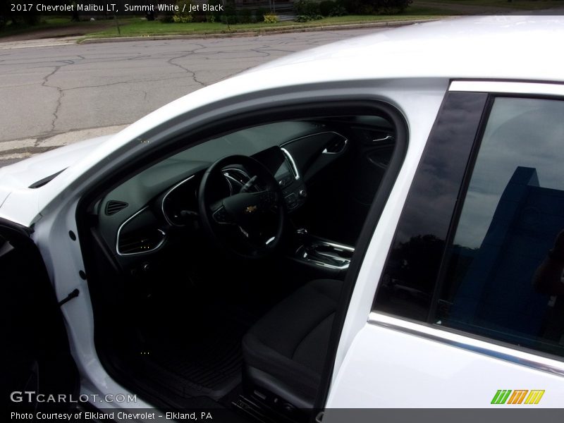 Summit White / Jet Black 2017 Chevrolet Malibu LT