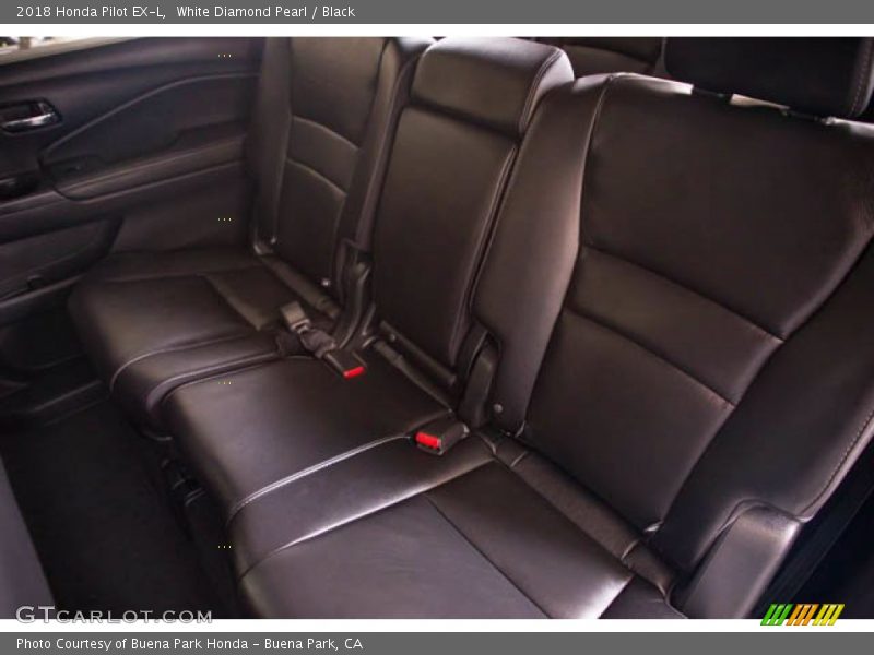 White Diamond Pearl / Black 2018 Honda Pilot EX-L