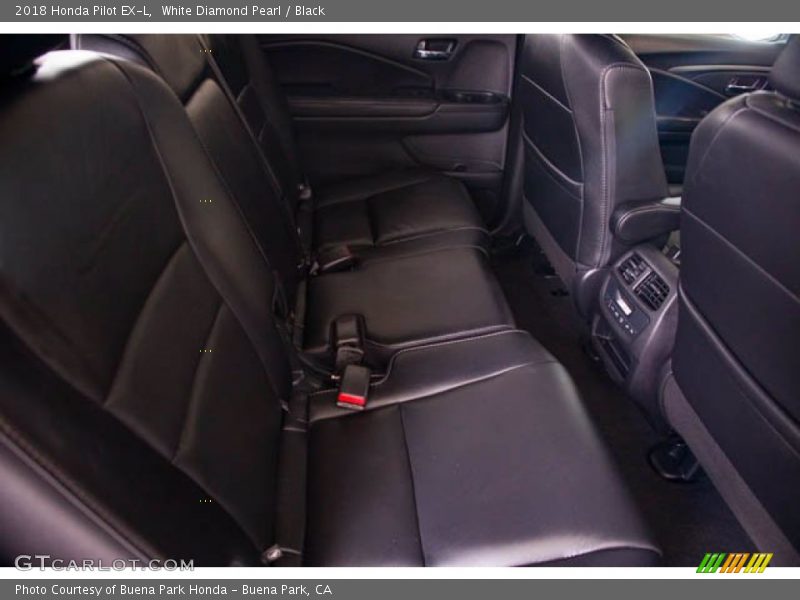 White Diamond Pearl / Black 2018 Honda Pilot EX-L