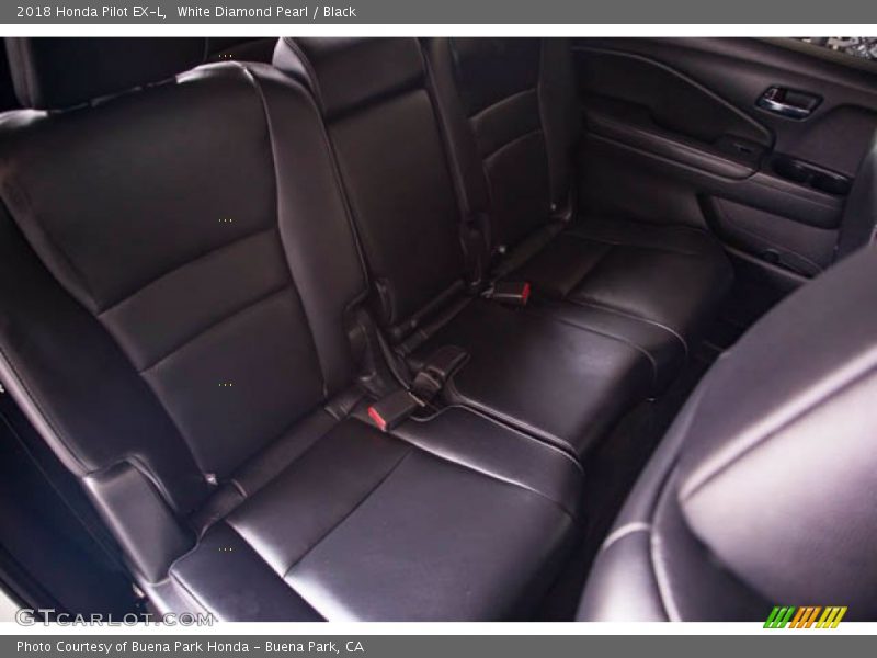 White Diamond Pearl / Black 2018 Honda Pilot EX-L