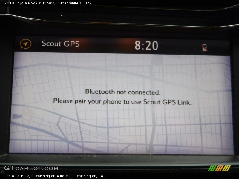 Super White / Black 2018 Toyota RAV4 XLE AWD