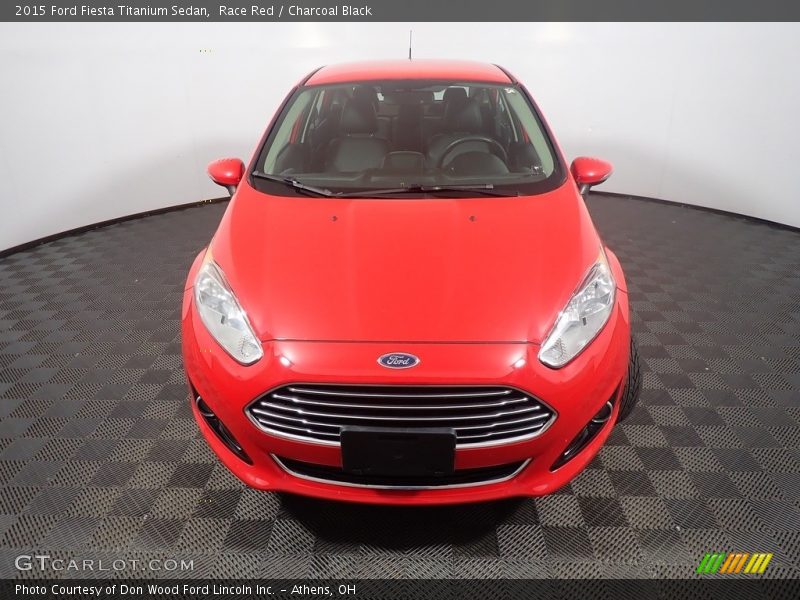 Race Red / Charcoal Black 2015 Ford Fiesta Titanium Sedan