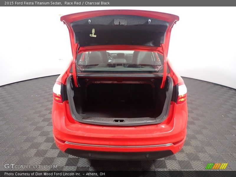 Race Red / Charcoal Black 2015 Ford Fiesta Titanium Sedan