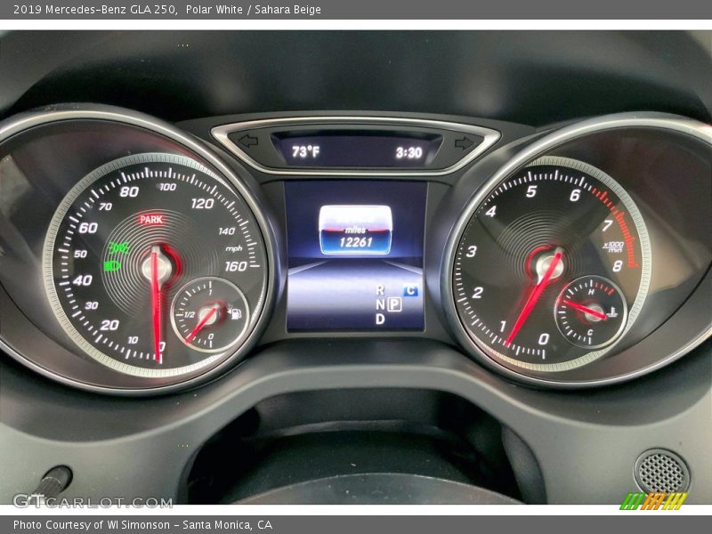 Polar White / Sahara Beige 2019 Mercedes-Benz GLA 250