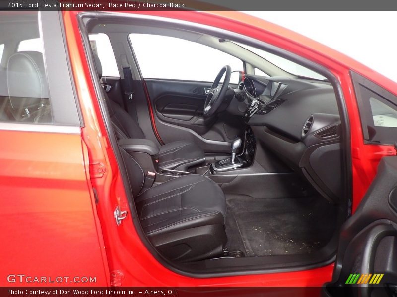 Race Red / Charcoal Black 2015 Ford Fiesta Titanium Sedan