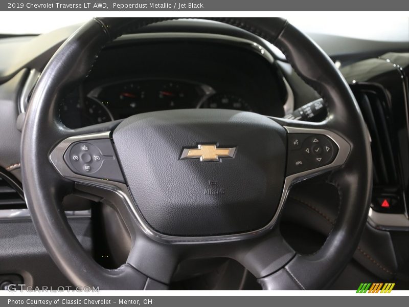 Pepperdust Metallic / Jet Black 2019 Chevrolet Traverse LT AWD