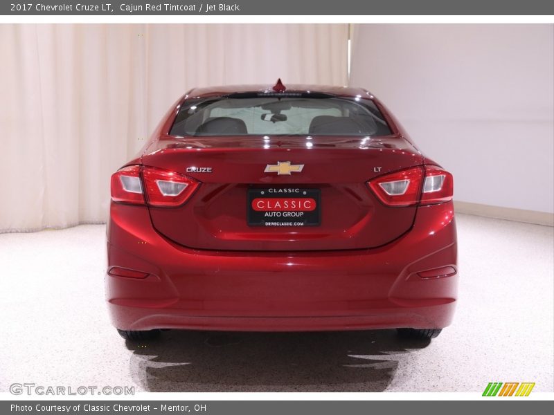 Cajun Red Tintcoat / Jet Black 2017 Chevrolet Cruze LT