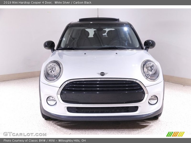 White Silver / Carbon Black 2019 Mini Hardtop Cooper 4 Door