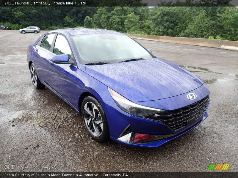 Front 3/4 View of 2021 Elantra SEL