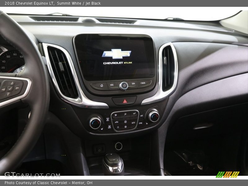 Summit White / Jet Black 2018 Chevrolet Equinox LT