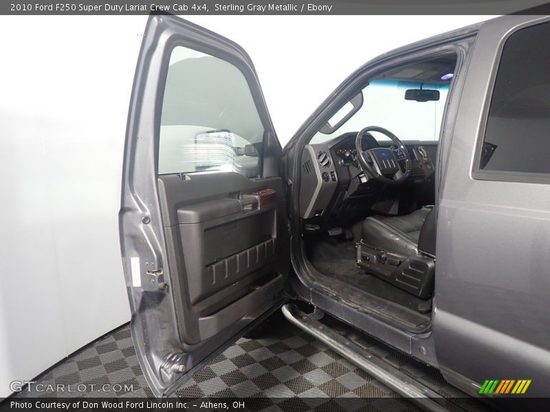 Sterling Gray Metallic / Ebony 2010 Ford F250 Super Duty Lariat Crew Cab 4x4