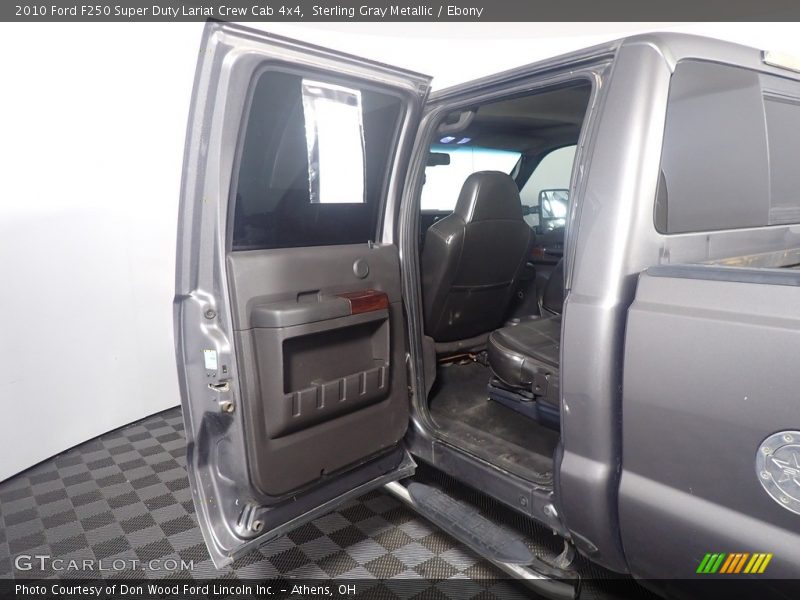 Sterling Gray Metallic / Ebony 2010 Ford F250 Super Duty Lariat Crew Cab 4x4